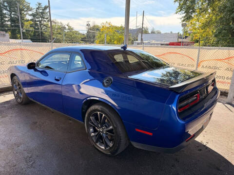 2021 Dodge Challenger SXT