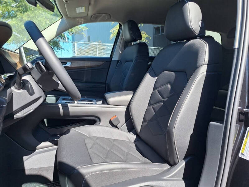 2026 Volkswagen Atlas SE