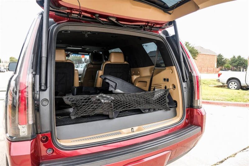 2019 Cadillac Escalade Platinum