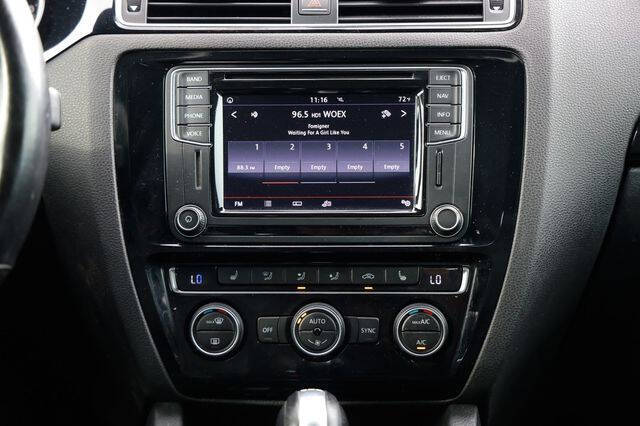 2017 Volkswagen Jetta 2.0T GLI