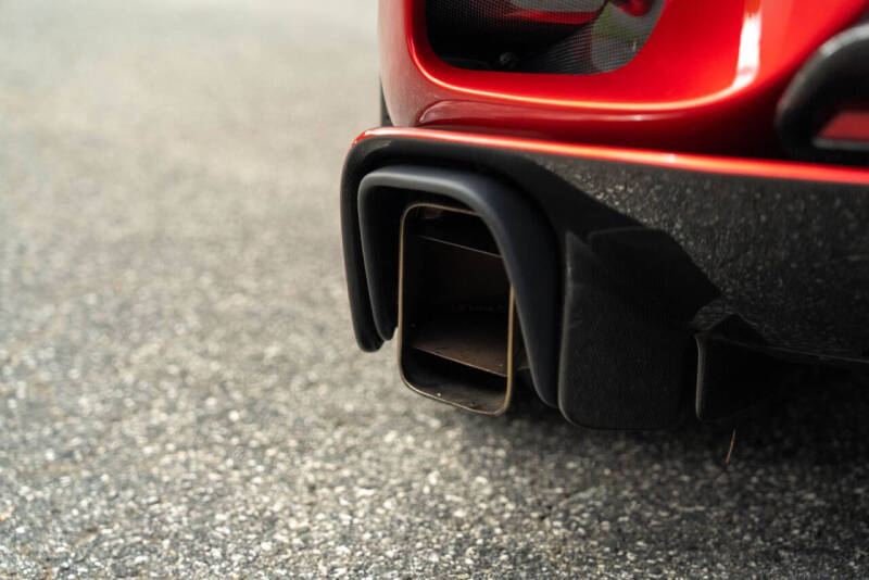 2023 Ferrari 812 Competizione