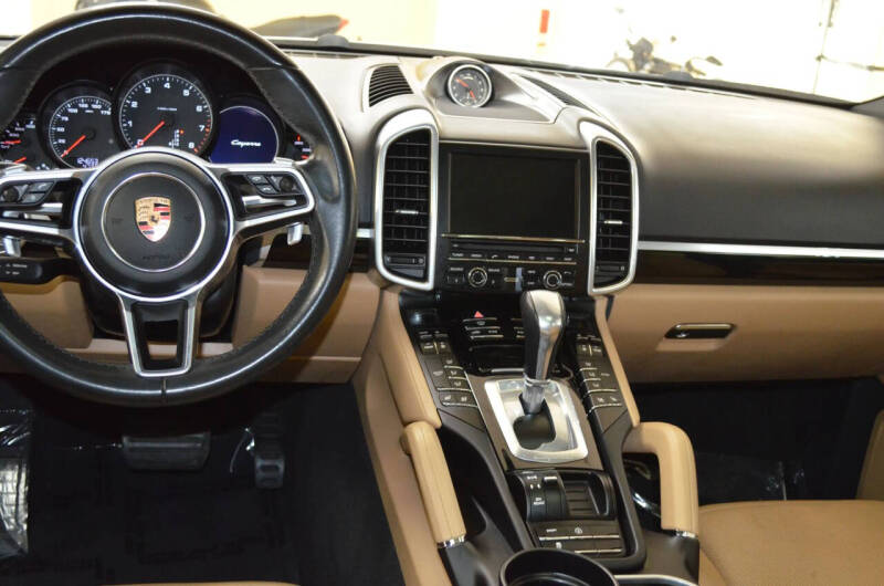 2016 Porsche Cayenne