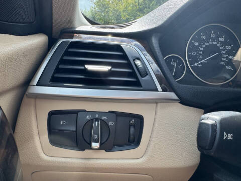 2016 BMW 3 Series 320i