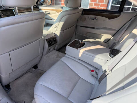 2007 Lexus LS 460