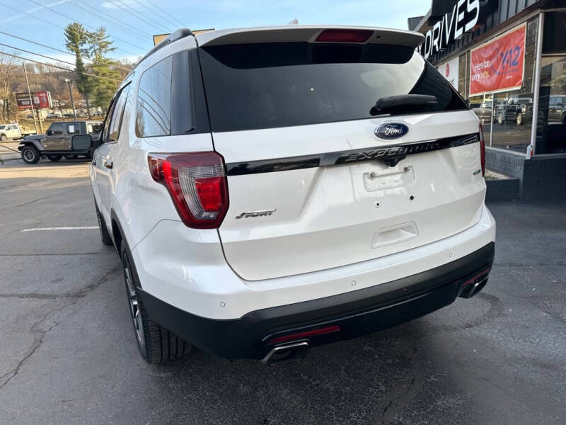 2016 Ford Explorer Sport