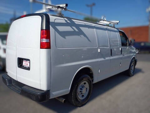 2017 Chevrolet Express 2500