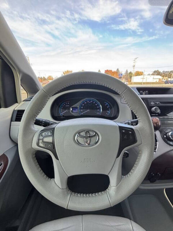 2013 Toyota Sienna