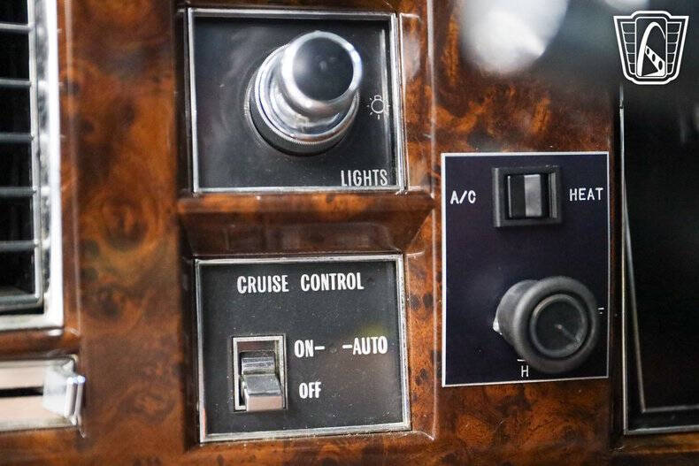 1992 Cadillac Brougham