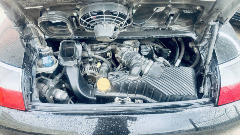 2000 Porsche 911 Carrera