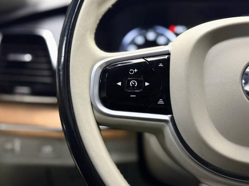 2017 Volvo XC90 T6 Inscription