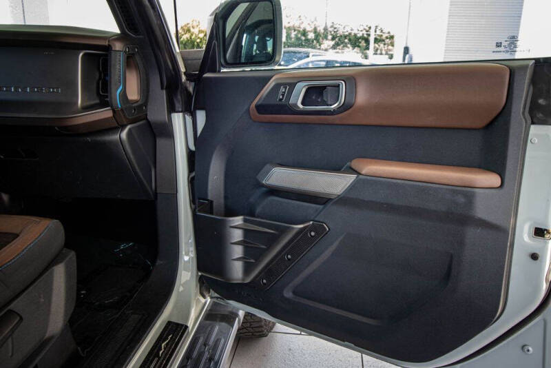 2023 Ford Bronco Outer Banks