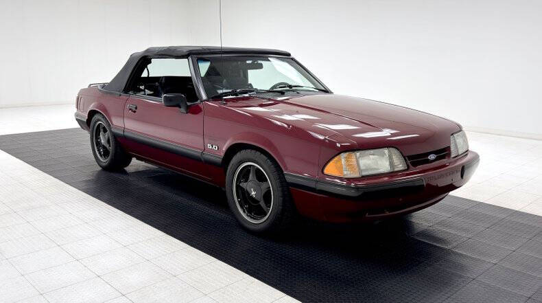 1990 Ford Mustang