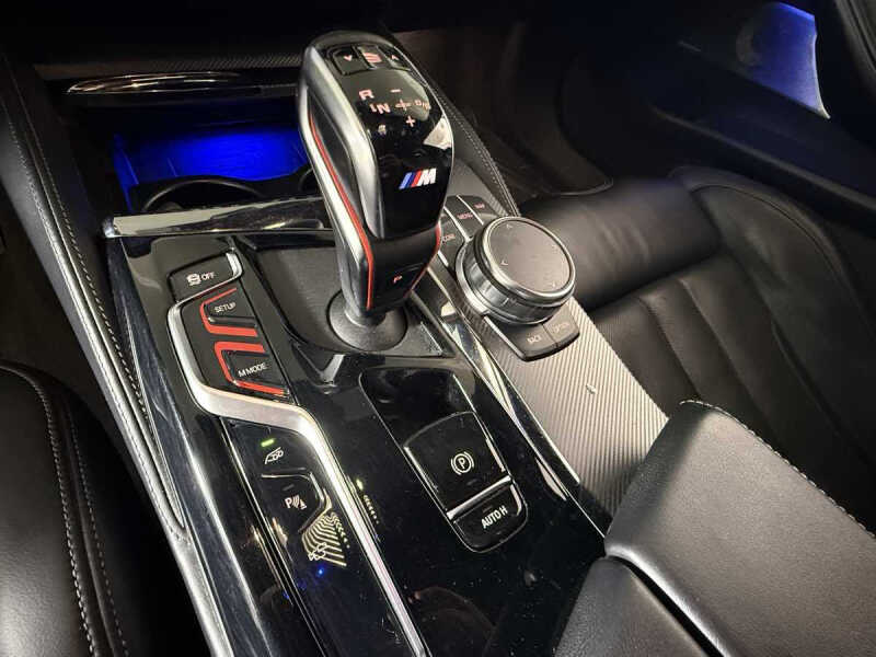 2023 BMW M5