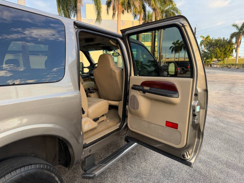 2005 Ford Excursion Limited