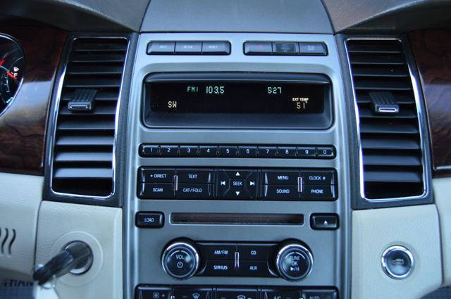 2011 Ford Taurus SEL