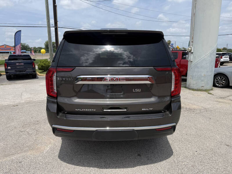 2021 GMC Yukon SLT