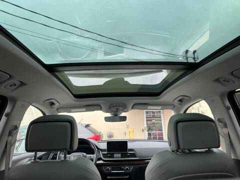 2018 Audi Q5 2.0T quattro Premium Plus