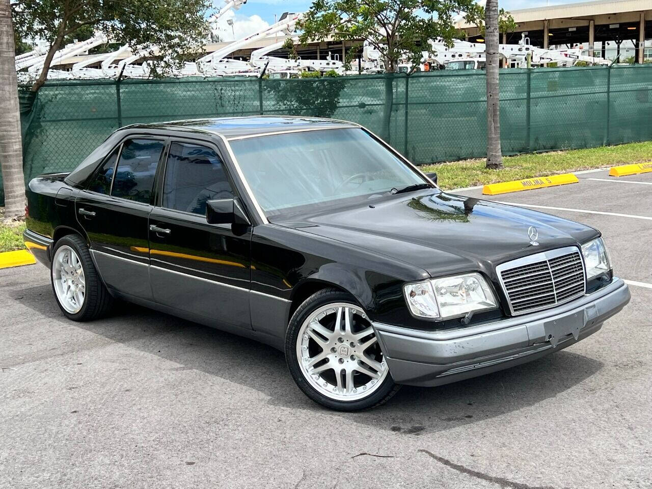 1994 Mercedes-Benz E-Class  - $12,900