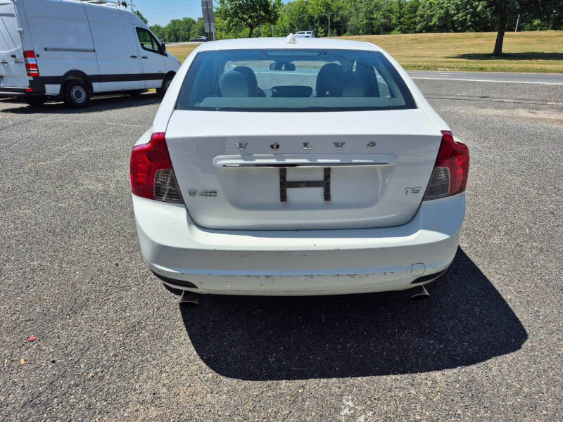 2011 Volvo S40 T5