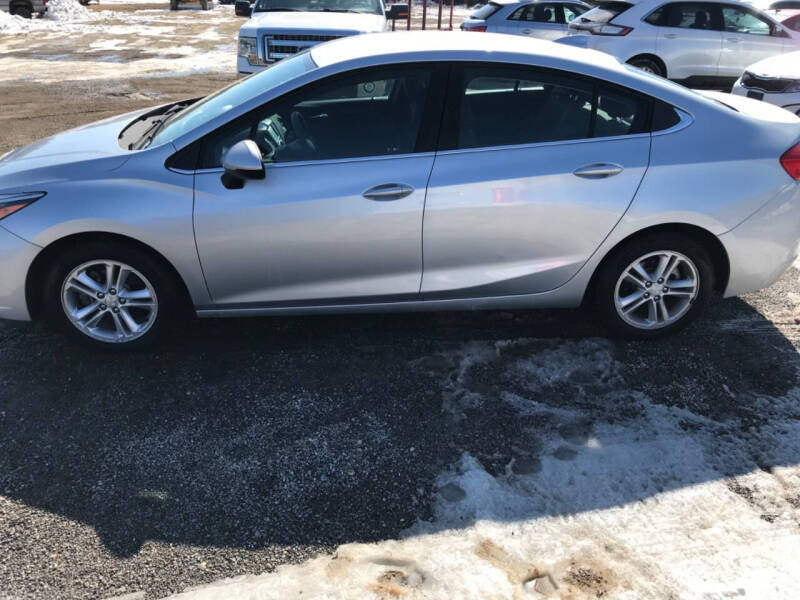 2017 Chevrolet Cruze for sale at Integrity Auto Group in Augusta KS