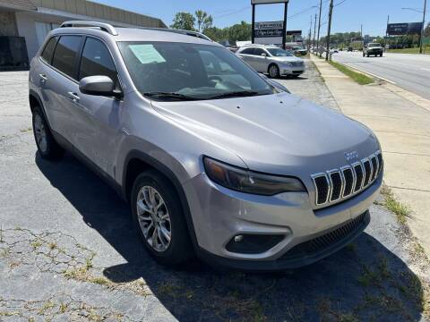 2019 Jeep Cherokee for sale at United Automotive Group in Griffin GA
