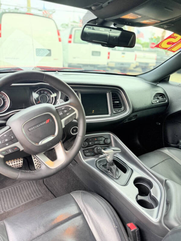 2015 Dodge Challenger SXT Plus