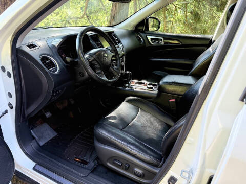 2015 Nissan Pathfinder Platinum
