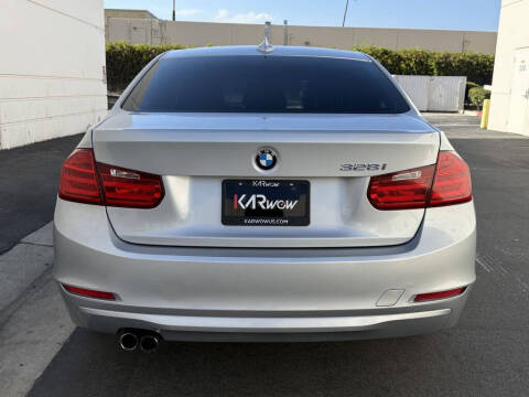 2013 BMW 3 Series 328i