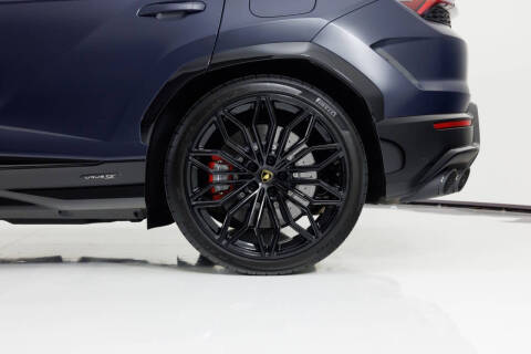 2025 Lamborghini Urus SE