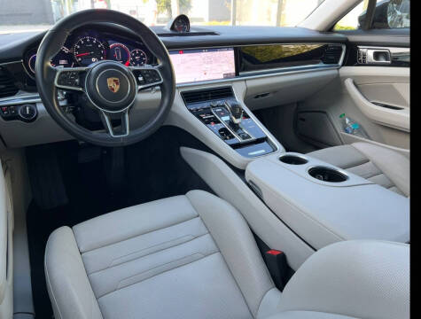 2019 Porsche Panamera