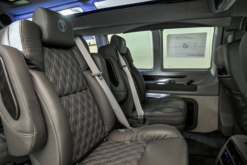 2026 GMC Savana 2500