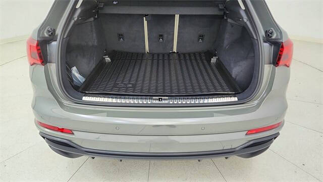 2024 Audi Q3 quattro S line Prem Plus 45 TFSI