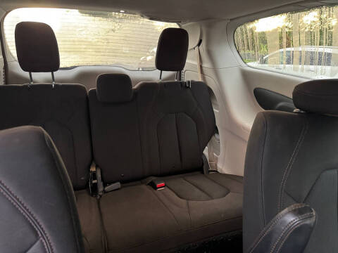 2017 Chrysler Pacifica Touring