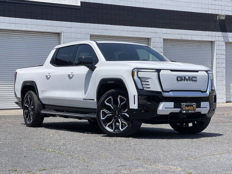 2025 GMC Sierra EV Denali