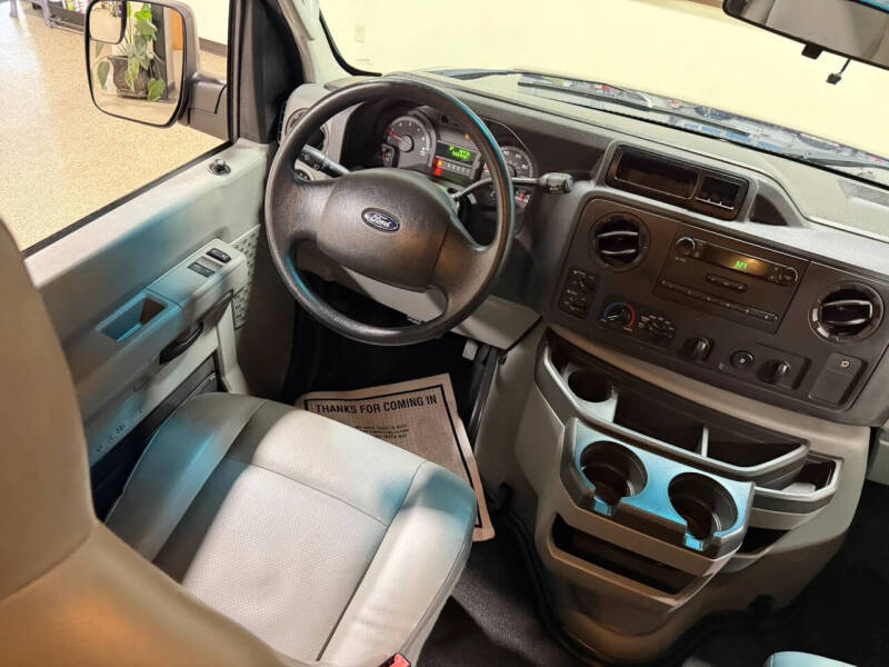 2013 Ford E-Series E-250