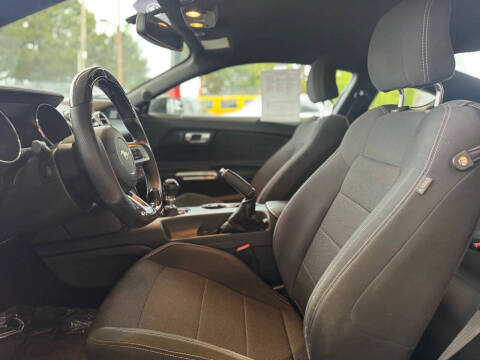 2015 Ford Mustang V6