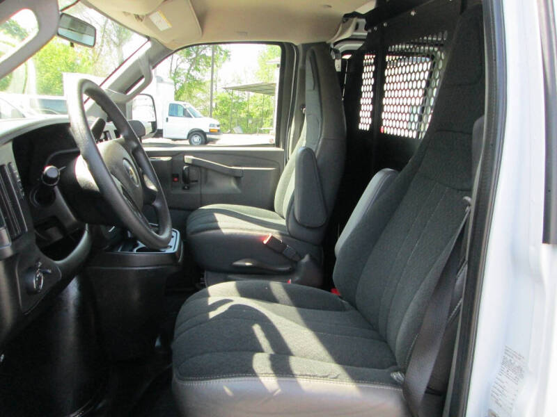 2024 Chevrolet Express 2500