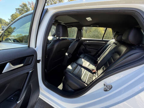 2017 Volkswagen Golf GTI SE