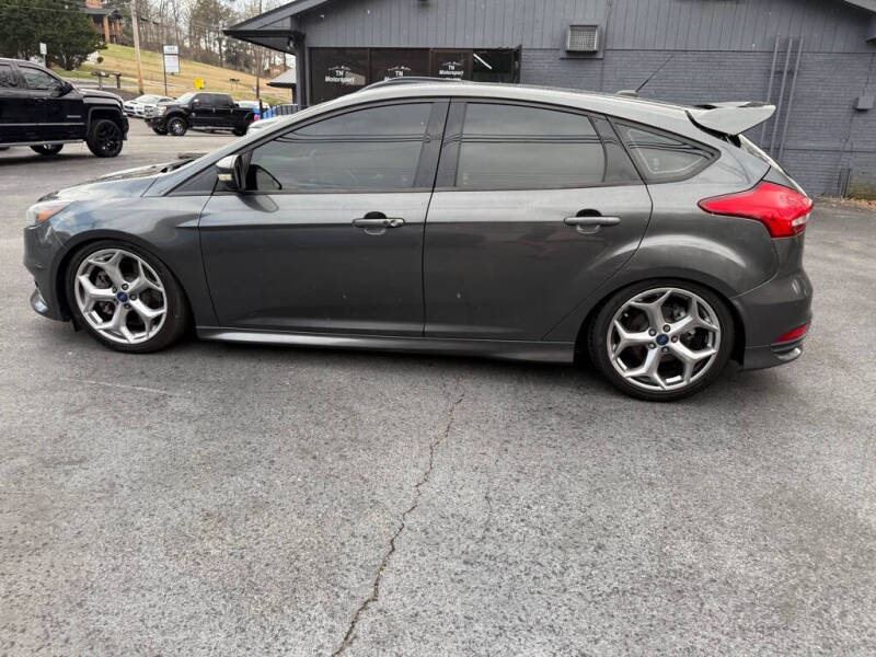 2017 Ford Focus ST