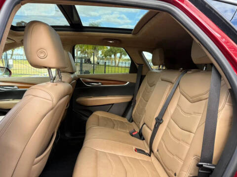 2017 Cadillac XT5 Platinum