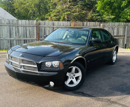 2010 Dodge Charger for sale at GoldenGate Auto Sales LLC in Crystal MN