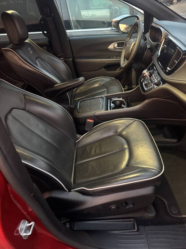 2025 Chrysler Pacifica Limited