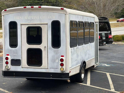 2006 Ford E-Series E-450 SD