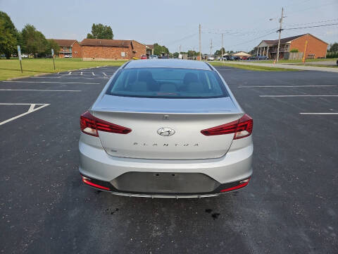 2020 Hyundai Elantra SE