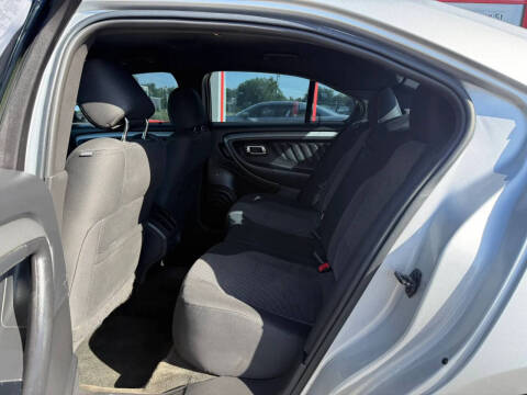 2013 Ford Taurus SEL