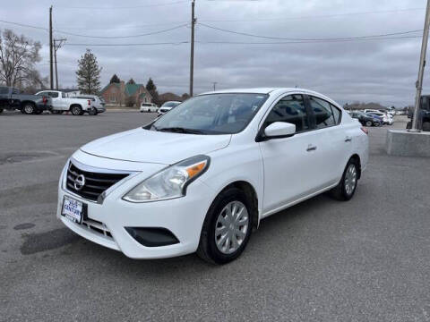 2015 Nissan Versa 1.6 S
