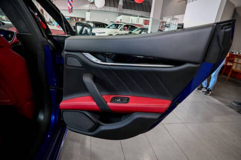 2022 Maserati Ghibli Modena Q4