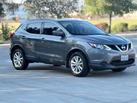 2017 Nissan Rogue Sport SV