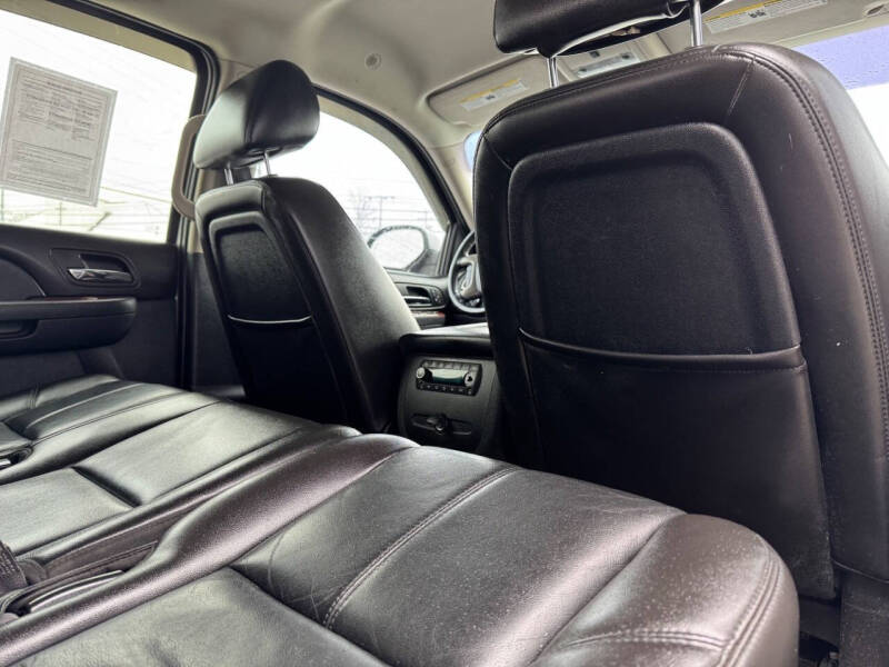 2011 GMC Yukon XL SLT 2500