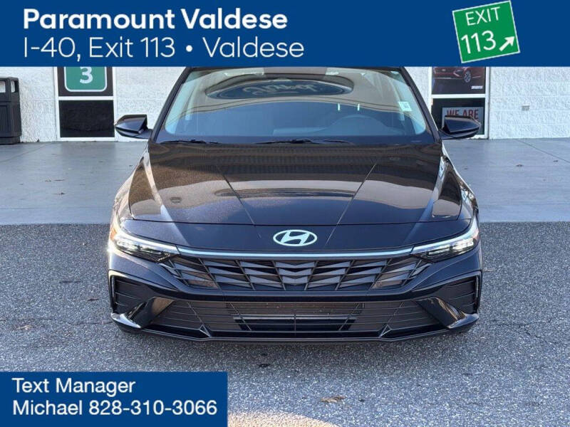 2024 Hyundai Elantra SE